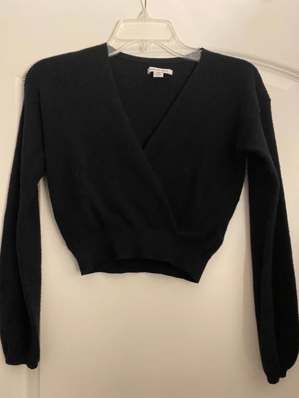 AE V-Neck Crop Top Sweater Size XXS